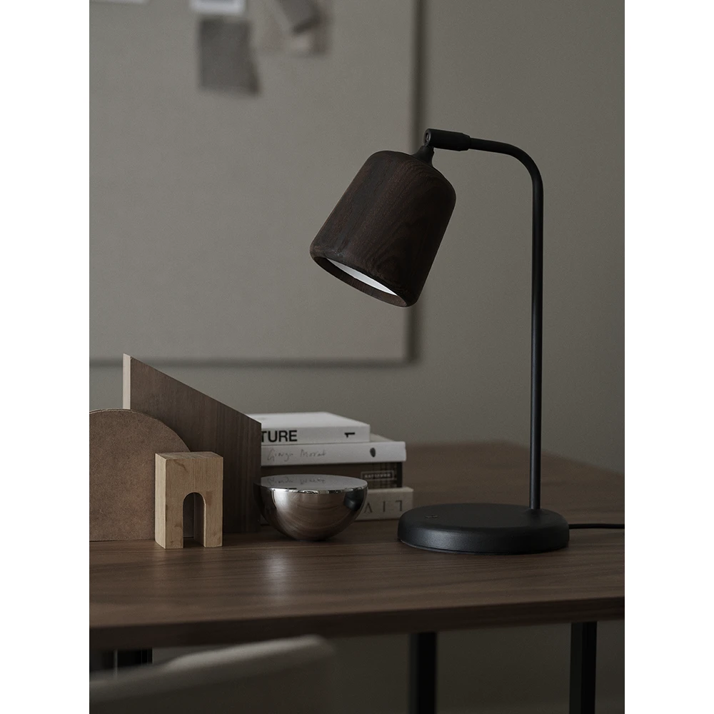 Material Bordlampe Terracotta New Works Material Vegglampe Terracotta New Works